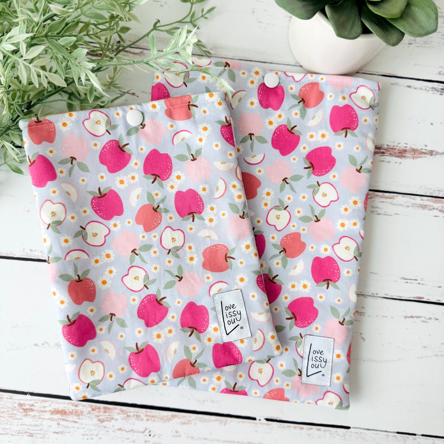 Sweet Apple Daisy | Kindle + Book Sleeves